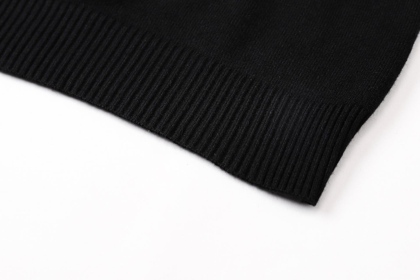 SOLO-Philpp 24ss Black Fleece Sweatshirt